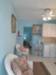 Tropical Blossom Apt. with washer, T.V, a/c,wi-fi - Homestays