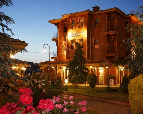 Turquhouse Hotel Hotels near Pierre Loti