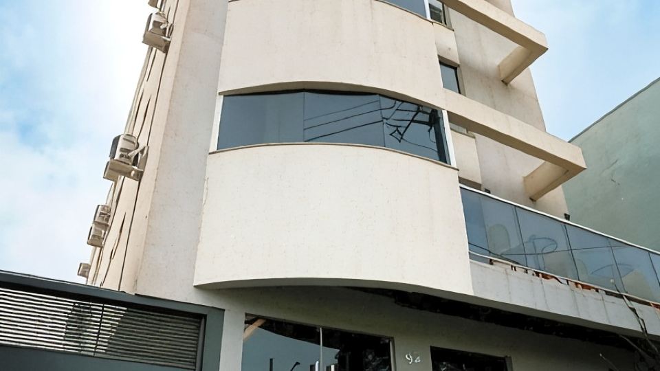 Aero Inn Hotel