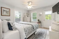 Welcome to Forest Lakehouse at Lake Cumberland – Your Ideal Cabin Retreat! - Chalets