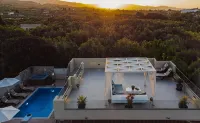 Fiorentinos Villa - Villas