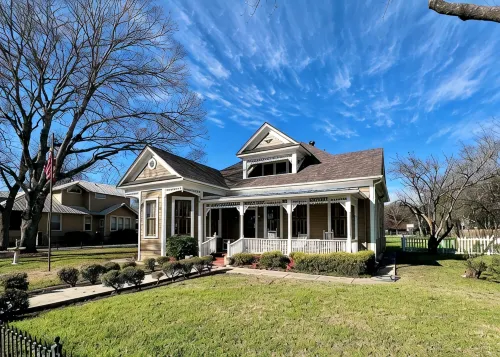 Historical Krezdorn House in the heart of Seguin!