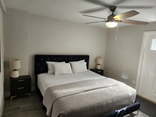 Royal Palm flat