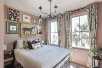 THE DELPHINE Luxury Downtown Charleston Villa, 1 Block to King + Private Pool - 別墅