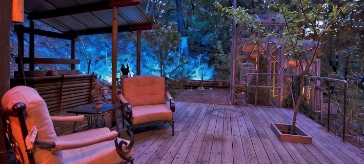 Secluded mystical cabin in Idyllwild-Pine Cove Hotels in Idyllwild