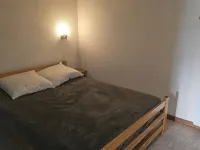 Mountain-view apartment sleeps 6 Hotels in Embrun