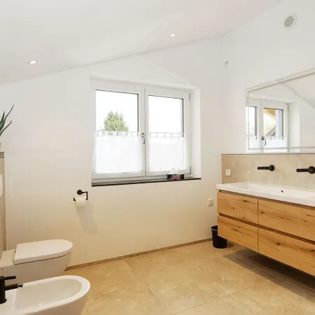 Penthouse suite with romantic whirlpool in privacy. Ideal for couples