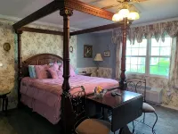 The Dickey House, Queen Anne Suite