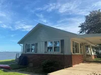 Upper Chesapeake Getaway - Newly Renovated - Boutique