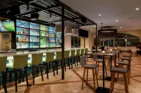 St. Kitts Marriott Beach Resort, Casino & Spa - Bares