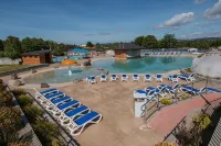 Lake Taupo Holiday Resort - Pools