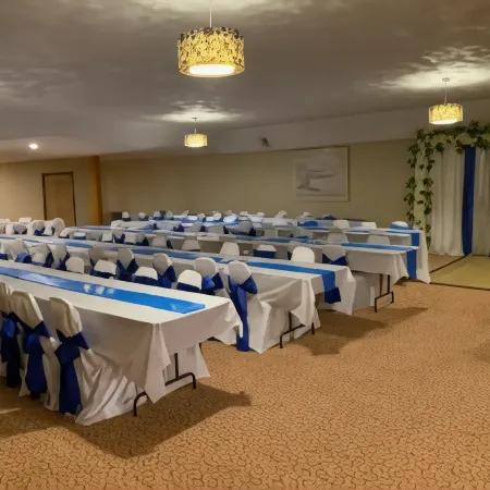 Ramada by Wyndham Stevens Point