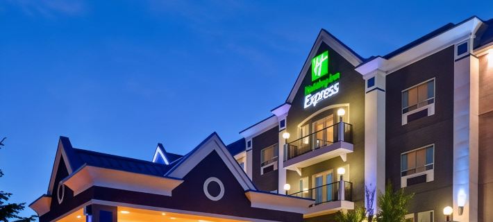 Holiday Inn Express & Suites CALGARY SOUTH-MACLEOD TRAIL S by IHG Hotels in Calgary