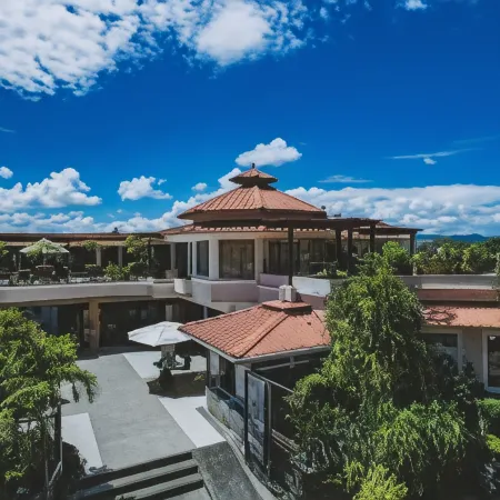 Aanari Hotel & Spa