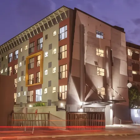 Akanani Apartments