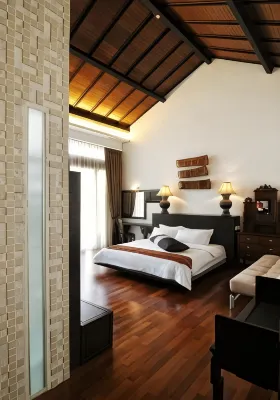 Courtyard at Heeren Boutique Hotel Hotels in Jonker