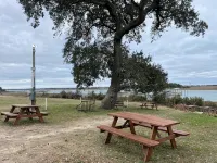 Charming 3-Bedroom Retreat with Waterway Access in Hampstead, NC. Hideaway Haven 펜더 카운티 호텔