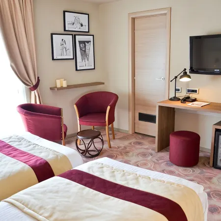 Hotel Capitolina City Chic