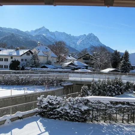New furnished apartment with stunning mountain views