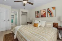 Estey Oasis. Heated Pool! Close to Beaches/5th Ave! - Private Pools