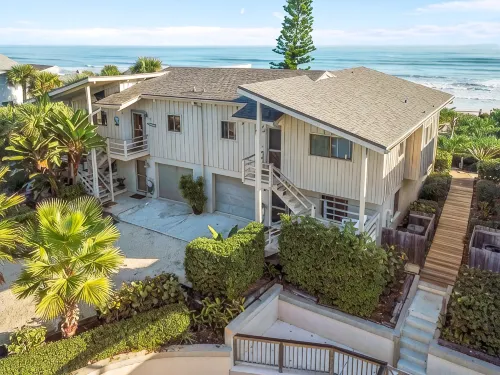 Magnificent villa by the sea - 3-Star