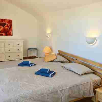 Villa with private pool, glas fibre internet, close to ocean, protected patio Rooms