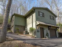 Brevard Pets Welcome Golf Hiking Lakes Mtn Biking Porch Waterfalls Breweries - ジャグジー