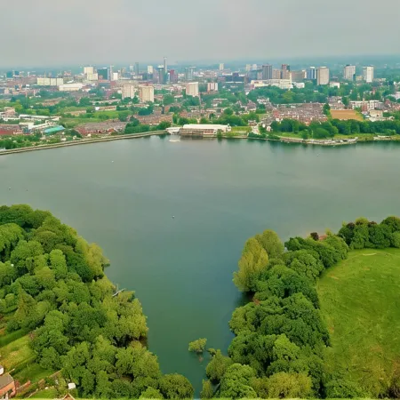 Garden House | Free Parking, Hospital & Reservoir
