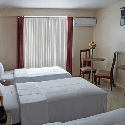 Hotel Central Hotels near Archeology Museum