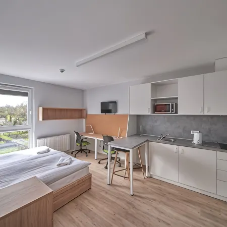 Apartamenty Collegia Отели рядом с достопримечательностью «Госпиталь военно-морского флота»