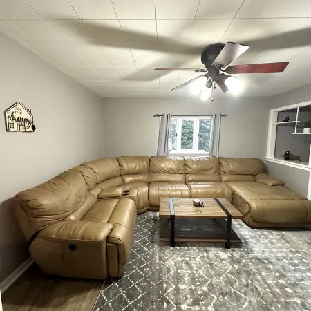 Cozy modern home close to Porcupine mountains and on snowmobile trail