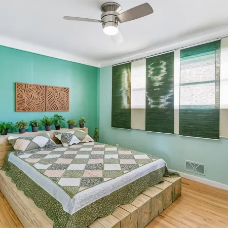 Spacious 3 BR Modern Home in Grosse Pointe Park
