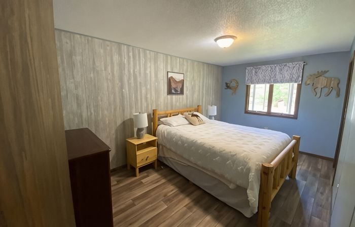 Newly remodeled cabin on quiet lake w/no public access in Spooner, WI.