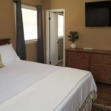 Entire house in Metro Atlanta