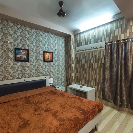 Hotel Monsoon