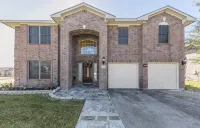 Beautiful and Very Spacious house 6 bed/3.5 baths