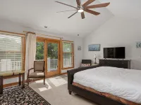 Venus Studio: Hottub, King Bed, Kayak, Bikes, SUP, Hotels in Kitty Hawk