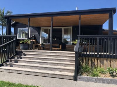 Raglan Escape: Unique holiday home right in the heart of Raglan