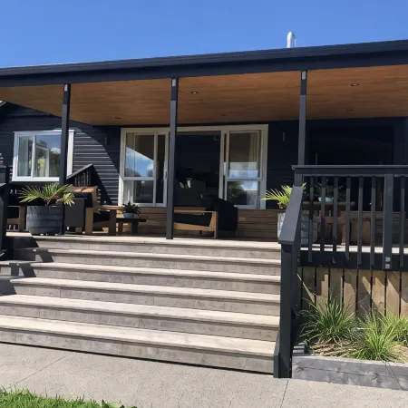 Raglan Escape: Unique holiday home right in the heart of Raglan