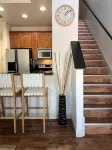 Amazing Location!  Alberts Place @ Midtown w/parking Walk to UF and the Stadium. - 발코니