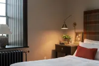 Restored stonehouse in the heart of Perth. - Homestays