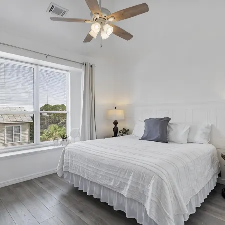 Gulf Views-Near Henderson-Heated Spa-Sleeps 16 +Owner's Quarters ADD on Option