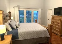 Waterview Retreat - In town convenience with beautiful Lake & Mountain Views - Bergblick