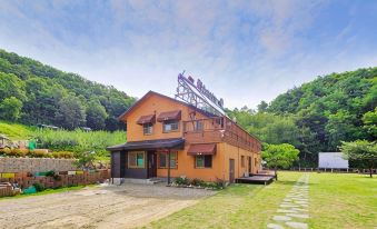 Wonju Songho Tourist Farm Pension