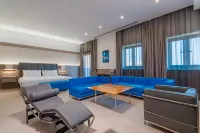 CARLTON AL MOAIBED HOTEL by IHG - พร้อมระเบียง