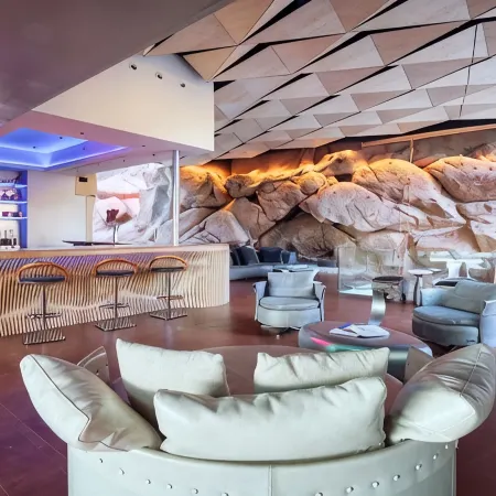 10,000 Sqf Mansion Carved into Camelback - Infinity Pool, Spa, Gym, Rooftop Bar