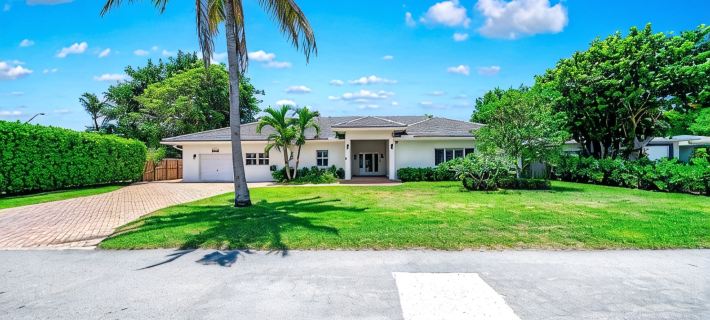 Pool! Walk to Private Beach & Historic Lighthouse! Ξενοδοχεία στην πόλη Pompano Beach