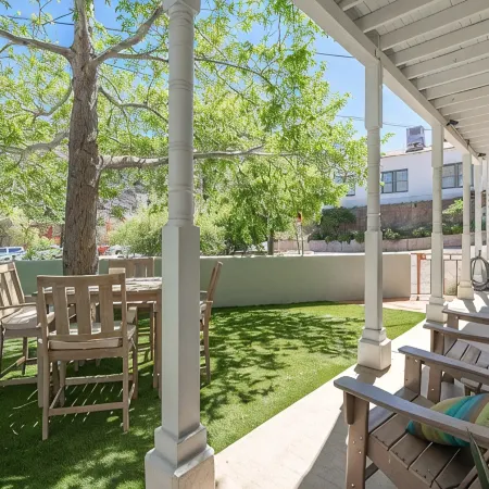 Casa de Oro – Luxe Comfort in the Heart of Old Bisbee Private Yard & EV Charger!