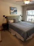 4 Seasons Superior Beach House - 4-Star