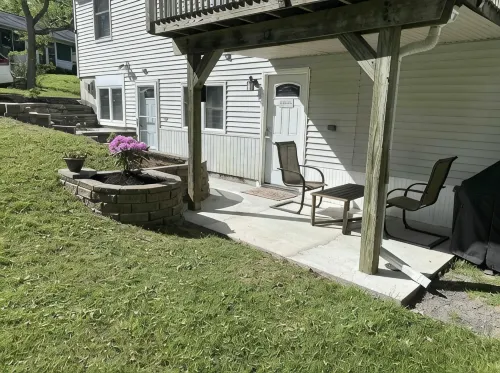 Charming, spacious, exceptionally clean & private apt! Ideal Ithaca location! - Wifi